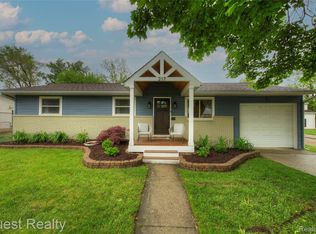 217 E North St, Fowlerville, MI 48836