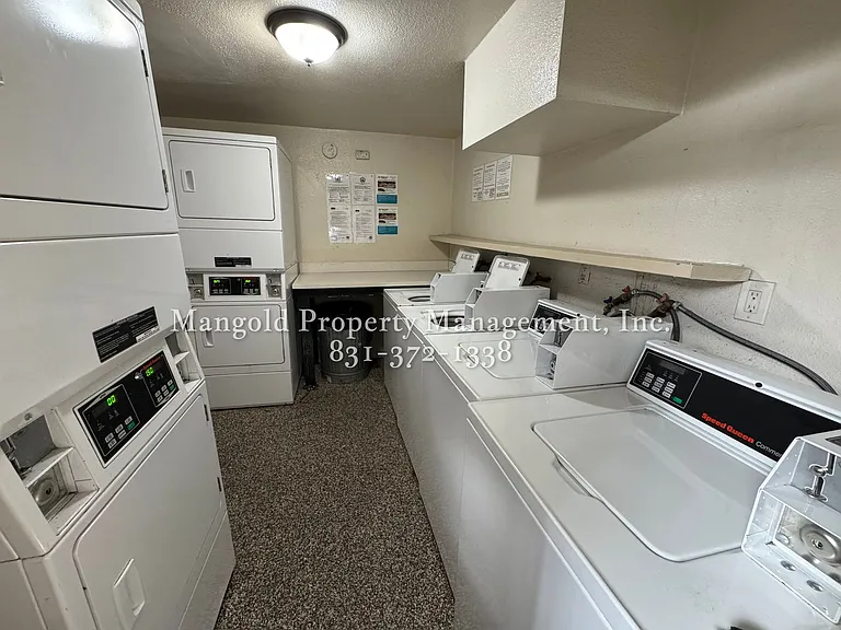 The Reef Apartments — Photo 13