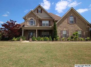 118 Carlton Woods Dr, Madison, AL 35756