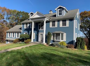 38 Merriman Ln, Prospect, CT 06712