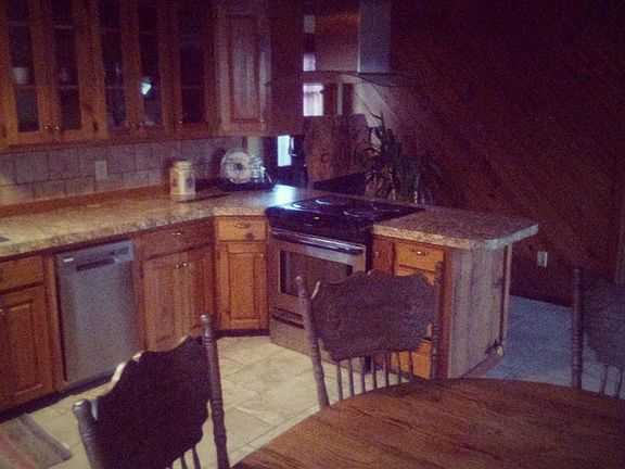 2nd image of 200 Lake Hamilton Dr