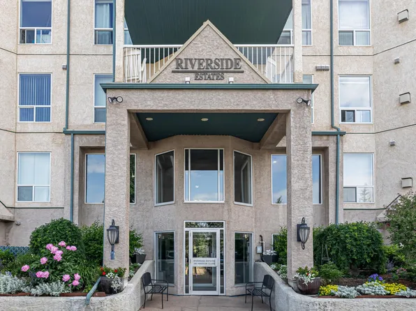 182 Haddow Close NW #500, Edmonton, AB T6R 2V1