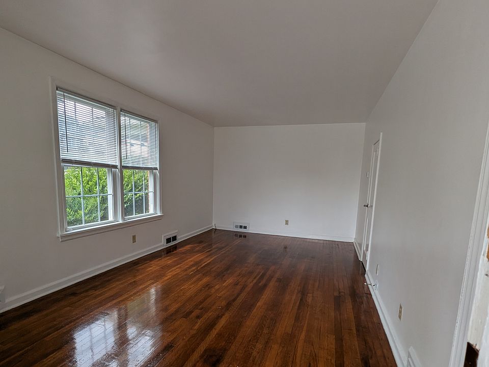 Living Room - 2