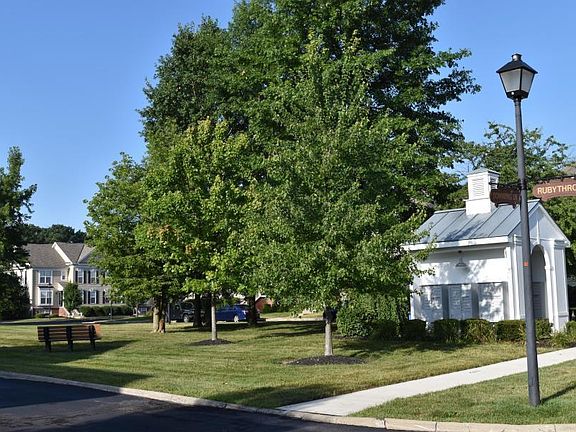 4th image of 6292 Downwing Ln