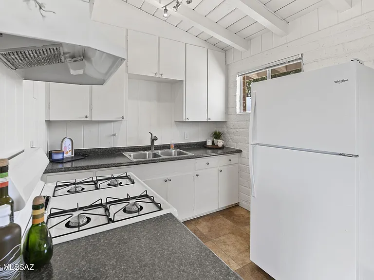 2508 E Seneca St #3 — Photo 17