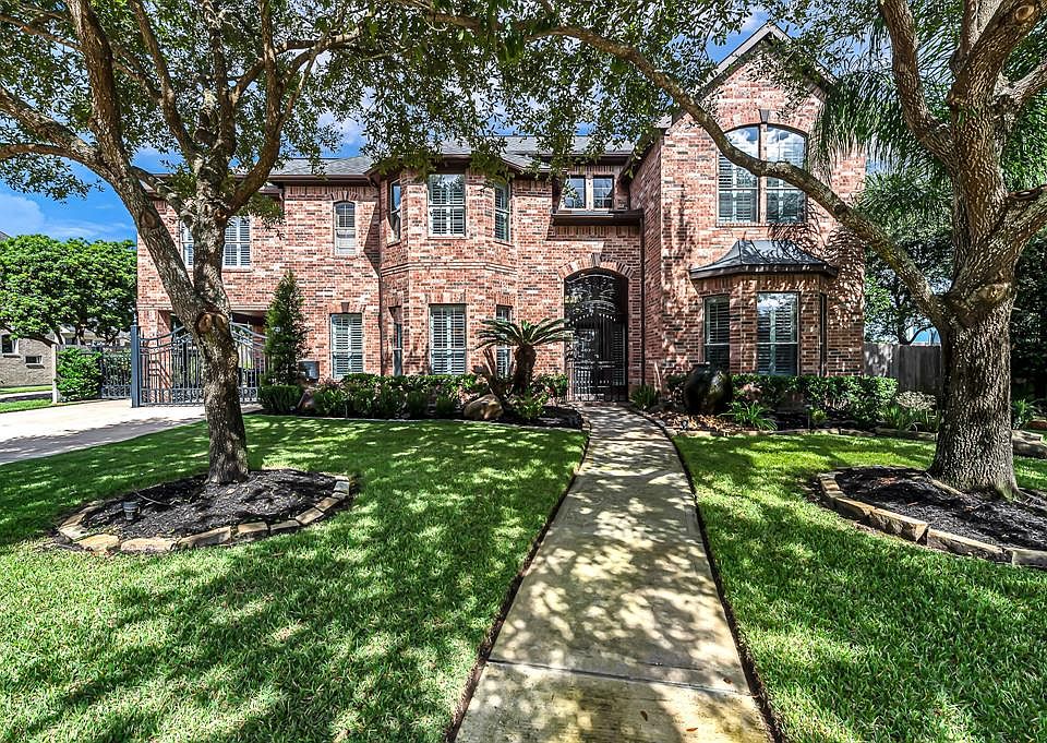 1st image of 22026 Oakcreek Hollow Ln