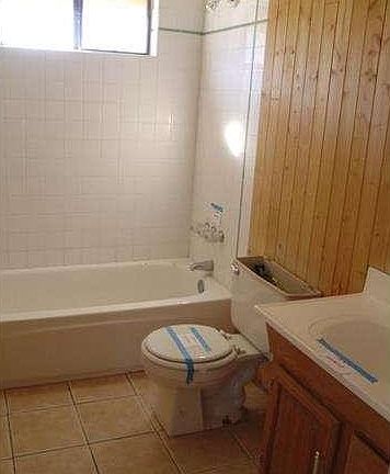 5th image of 2205 Saint Bernard Dr