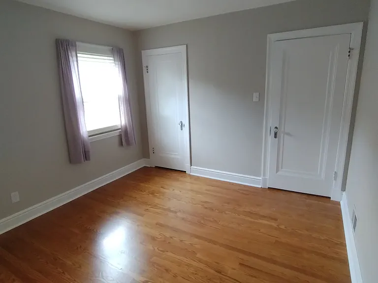 6205 Bixby Ave — Photo 5