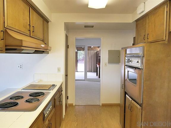 2nd image of 5631 Bloch St