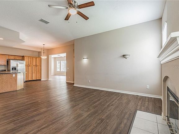 3rd image of 9321 Cypress Bend Dr