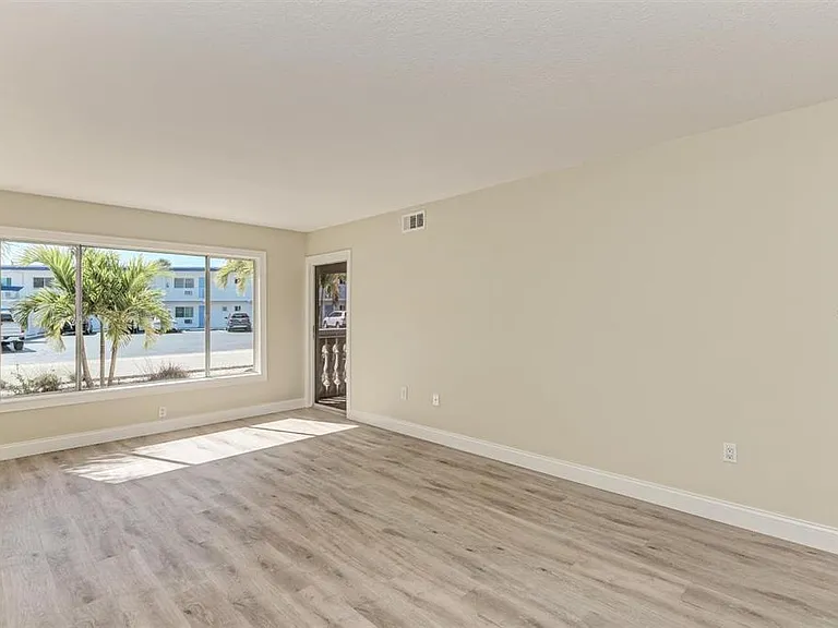 129 Tyler Dr #101 — Photo 7