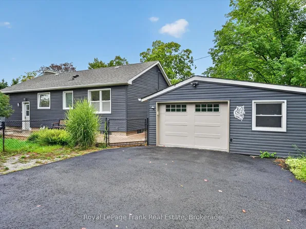 878 Valleyview Dr, Peterborough, ON K9J 6R1