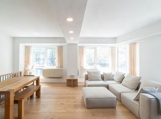 440 Kent Ave #2D, Brooklyn, NY