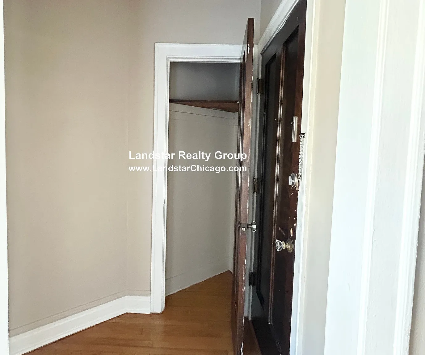 1 bed, 1.0 bath, $1,600 — Photo 2