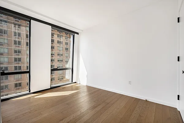 Rented by MNS | media 4