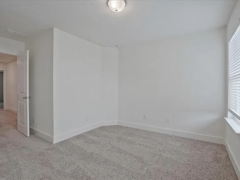 1809 Edgehill Dr — Photo 25