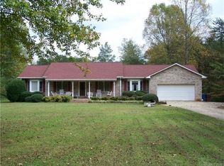 1170 Sky Dr, Newton, NC 28658