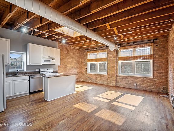 4th image of 1742 N Winchester Ave APT 204