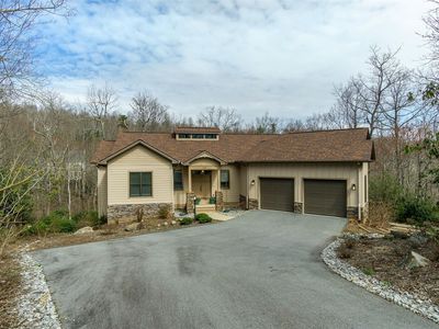 103 Mossridge Ct, Flat Rock, NC, 28731