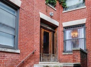 1312 W Argyle St #2, Chicago, IL 60640