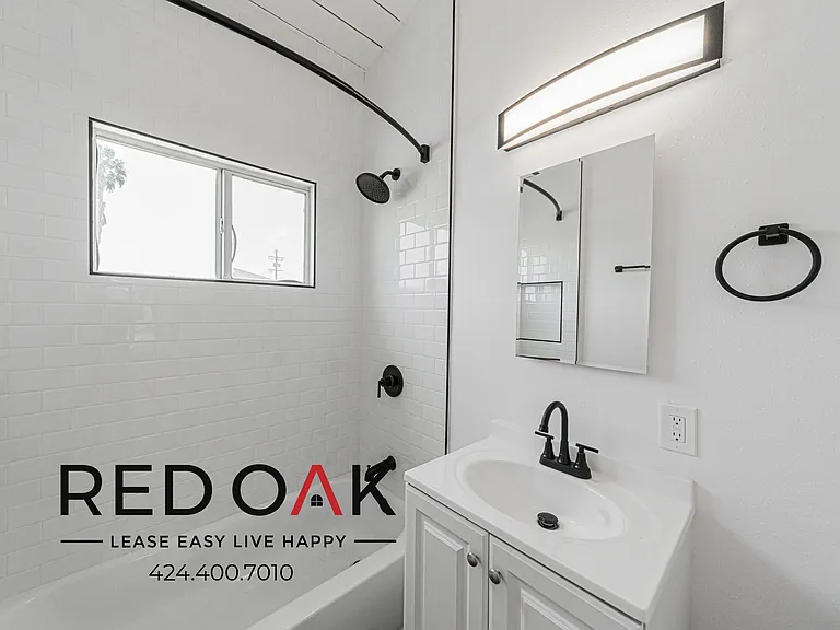 7525 Crenshaw Blvd #7 — Photo 12