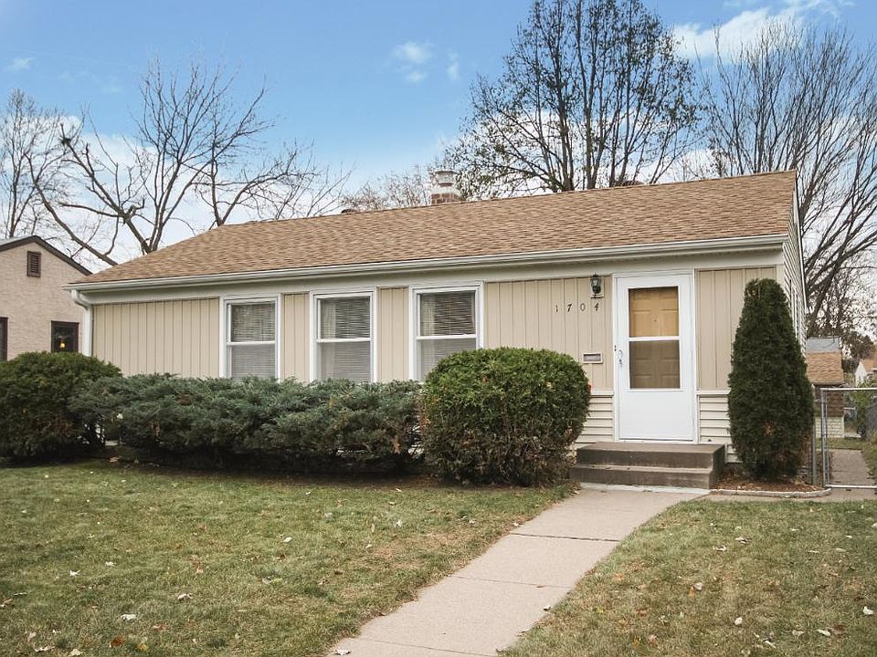 1st image of 1704 Idaho Ave E