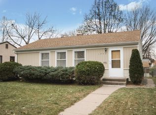 1704 Idaho Ave E, Saint Paul, MN 55106