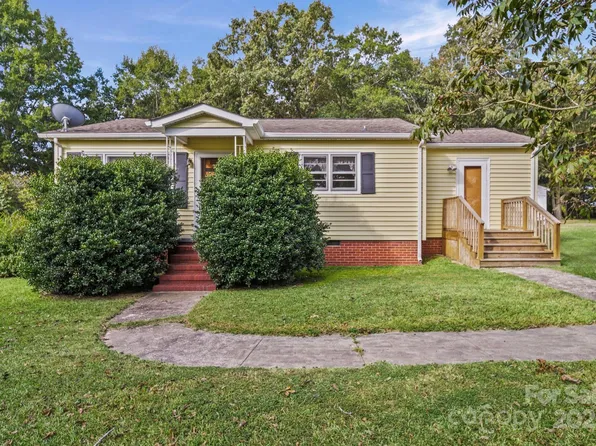 6008 Old Goldmine Rd, Marshville, NC 28103