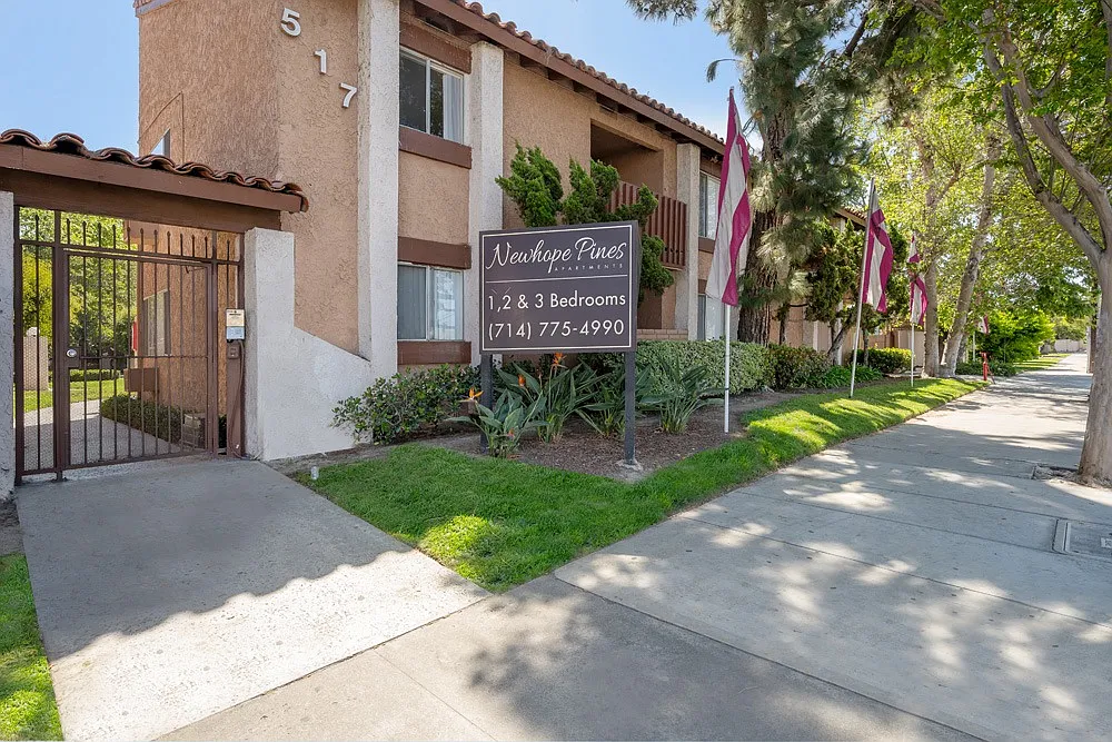 Newhope Pines Apartments — Photo 1