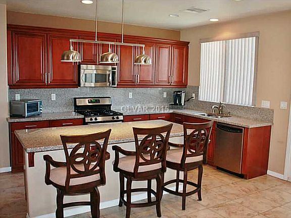 2nd image of 6812 Forest Hollow Ct