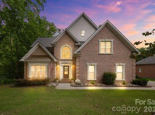 5355 Shannamara Dr, Matthews, NC 28104