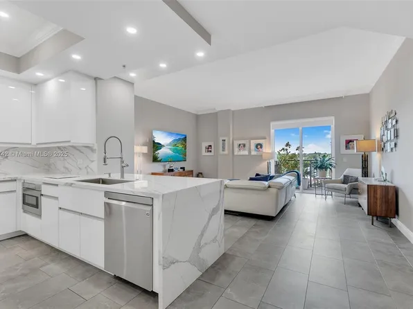 2617 NE 14th Ave APT 306, Fort Lauderdale, FL 33334
