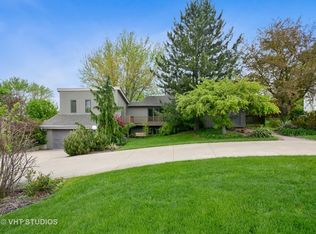 27W570 Ridgeview St, West Chicago, IL 60185