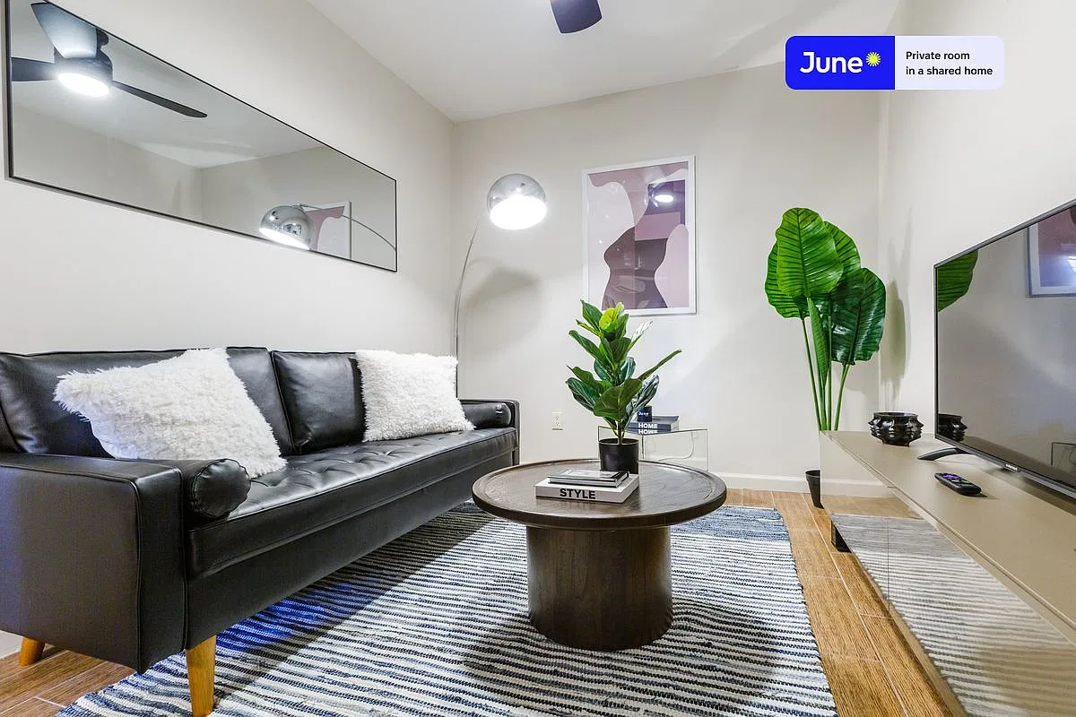 7 Eldridge St — Photo 3