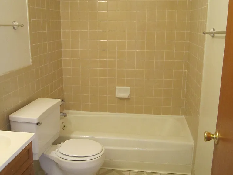 Emerton Place Townhomes — Photo 28