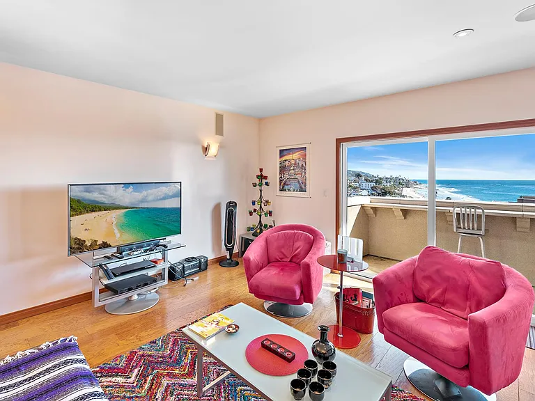 234 Cliff Dr #14 — Photo 4