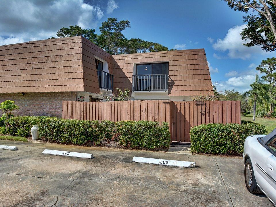 1st image of 5718 SE Riverboat Drive #205