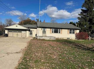 2803 Security Ln, Bay City, MI