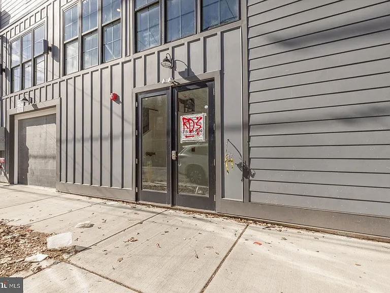 1116 S 7th St #2 — Photo 32