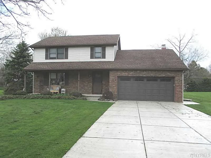 1099 Virginia Dr photo 1