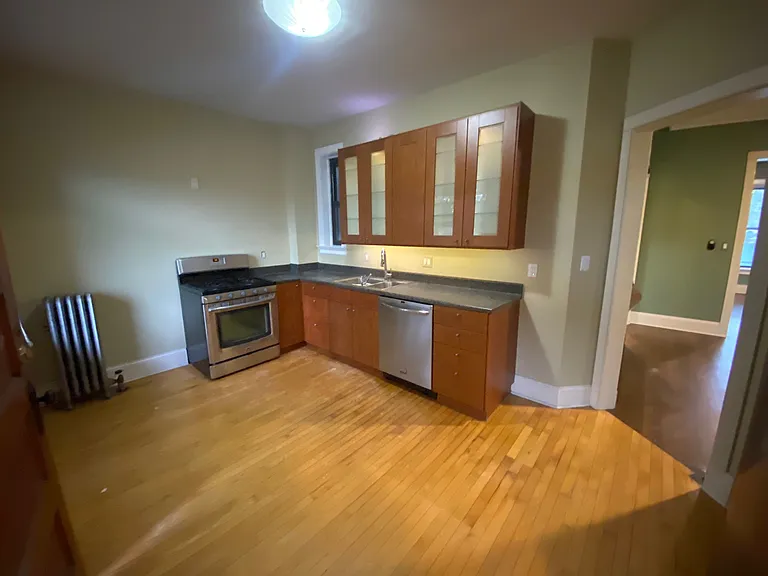 1513 W Winnemac Ave #2E — Photo 6