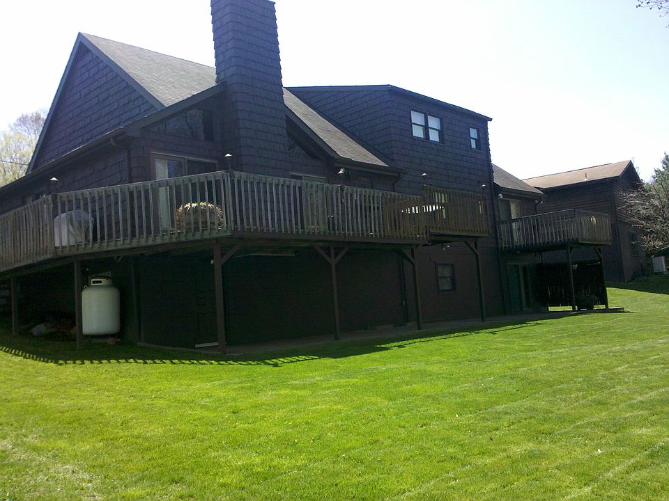 2nd image of 121 Windermere Dr