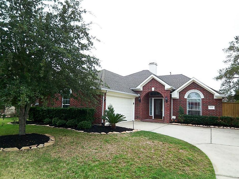 1st image of 12715 Brookfield Park