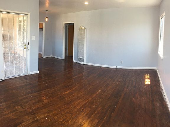 2nd image of 1318 W 119th St