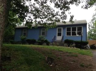 39 Bayview Rd, Taunton, MA 02780