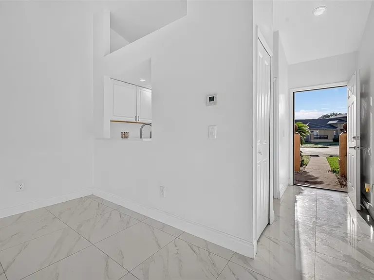 3128 Sandy Shore Ln — Photo 12