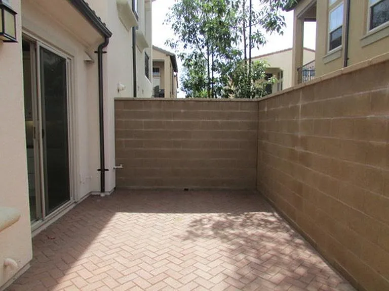 123 Thornhurst — Photo 17
