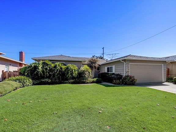 2nd image of 4794 Castlewood Dr