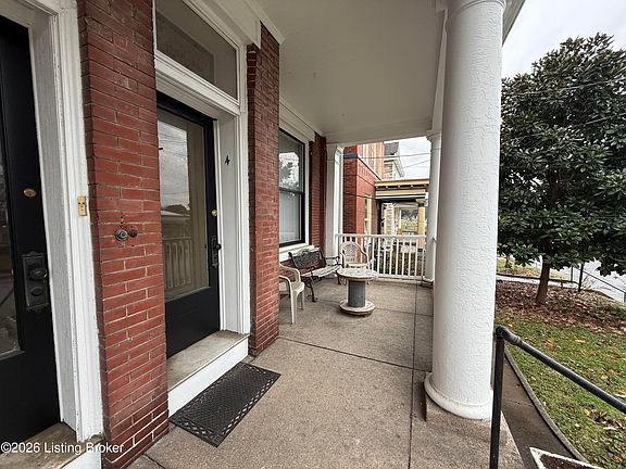 3rd image of 1608 Beechwood Ave APT 6