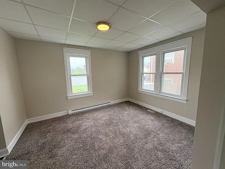 1535 Gross Ave — Photo 9